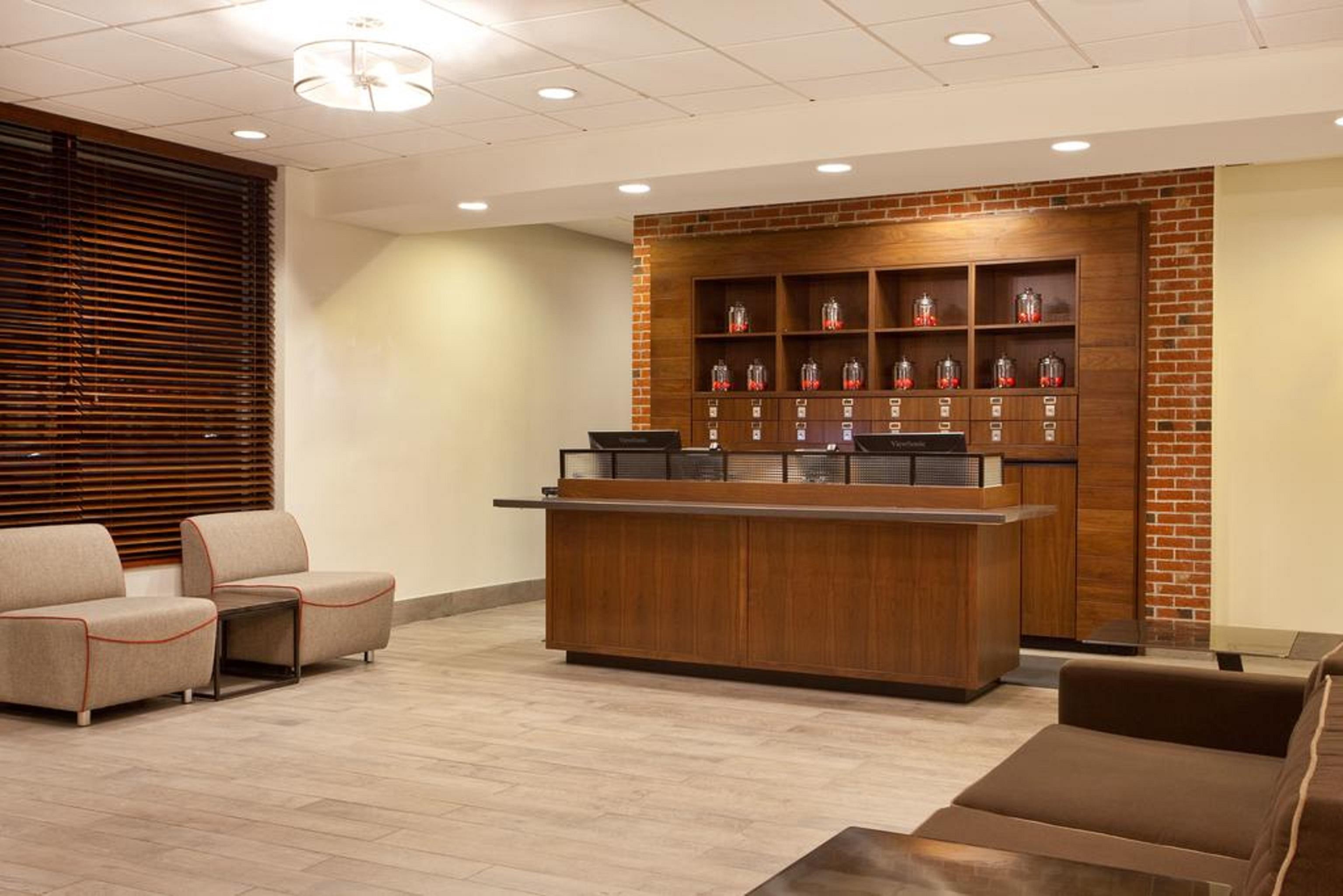 Four Points By Sheraton Cleveland Airport Interior foto