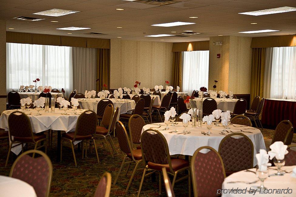 Four Points By Sheraton Cleveland Airport Exterior foto